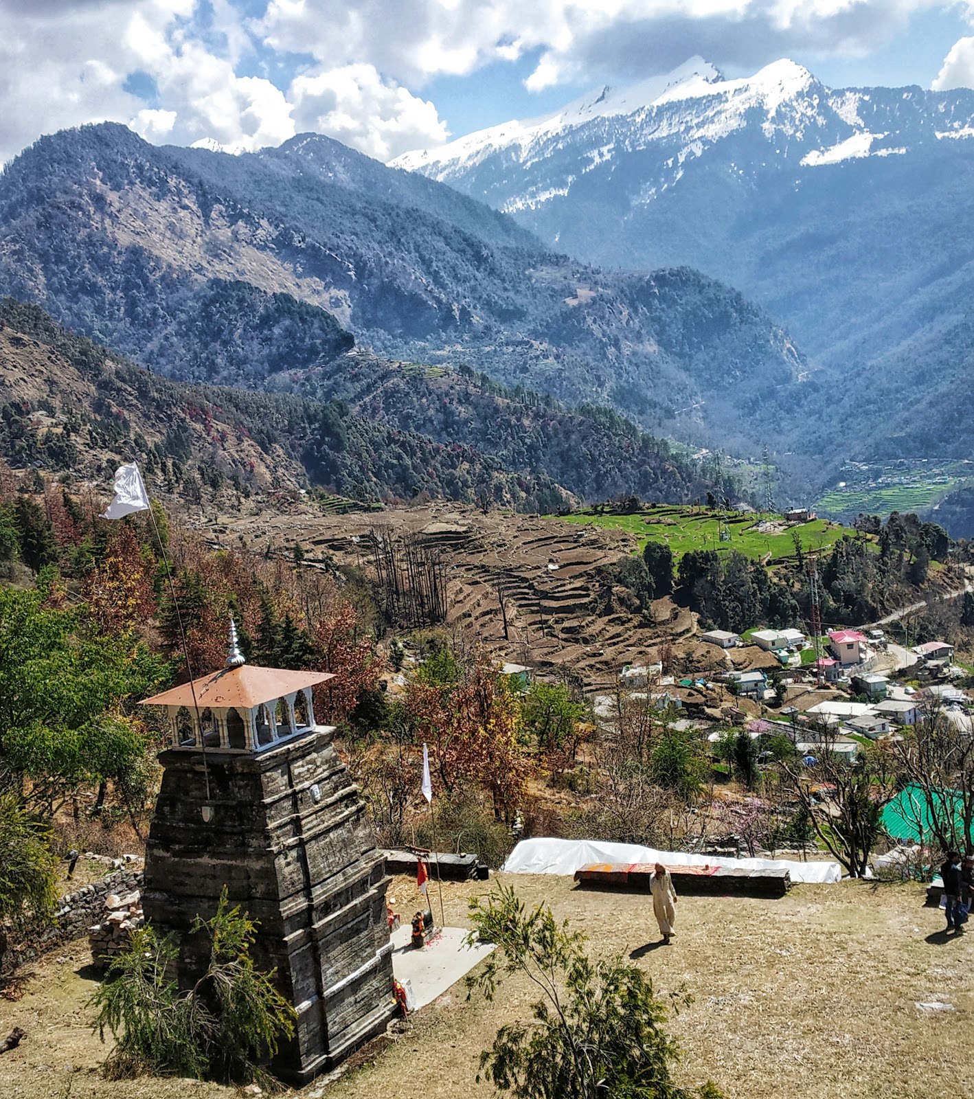 Sari Village