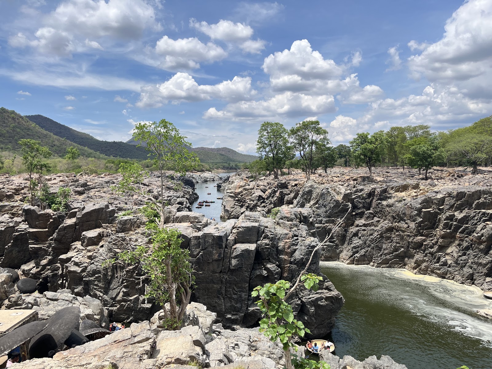 Hogenakkal Falls
