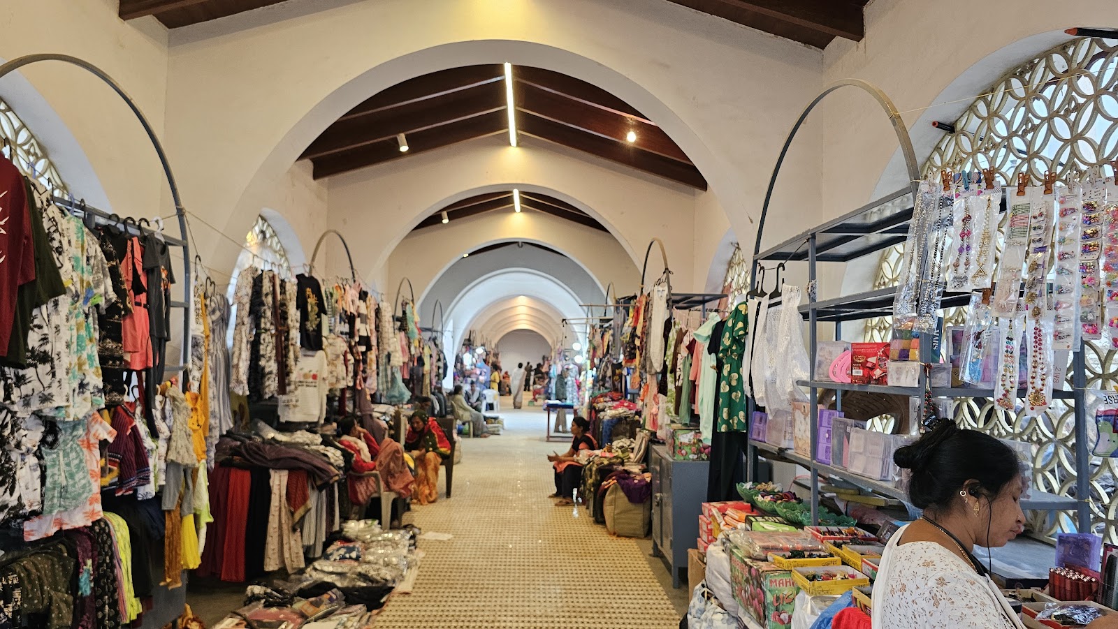 Shopping in Diu