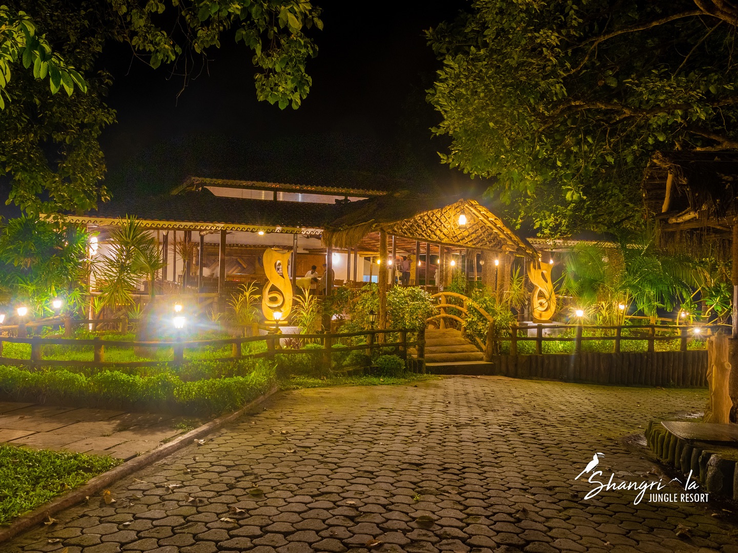 Shangri-La Jungle Resort