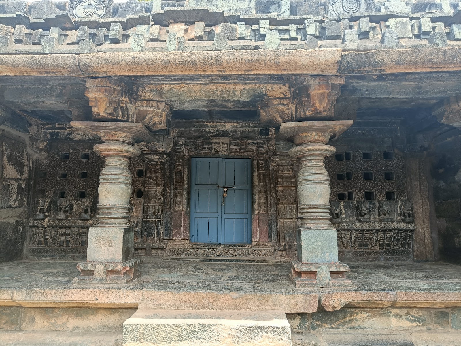 Shri Siddharameshwar Temple