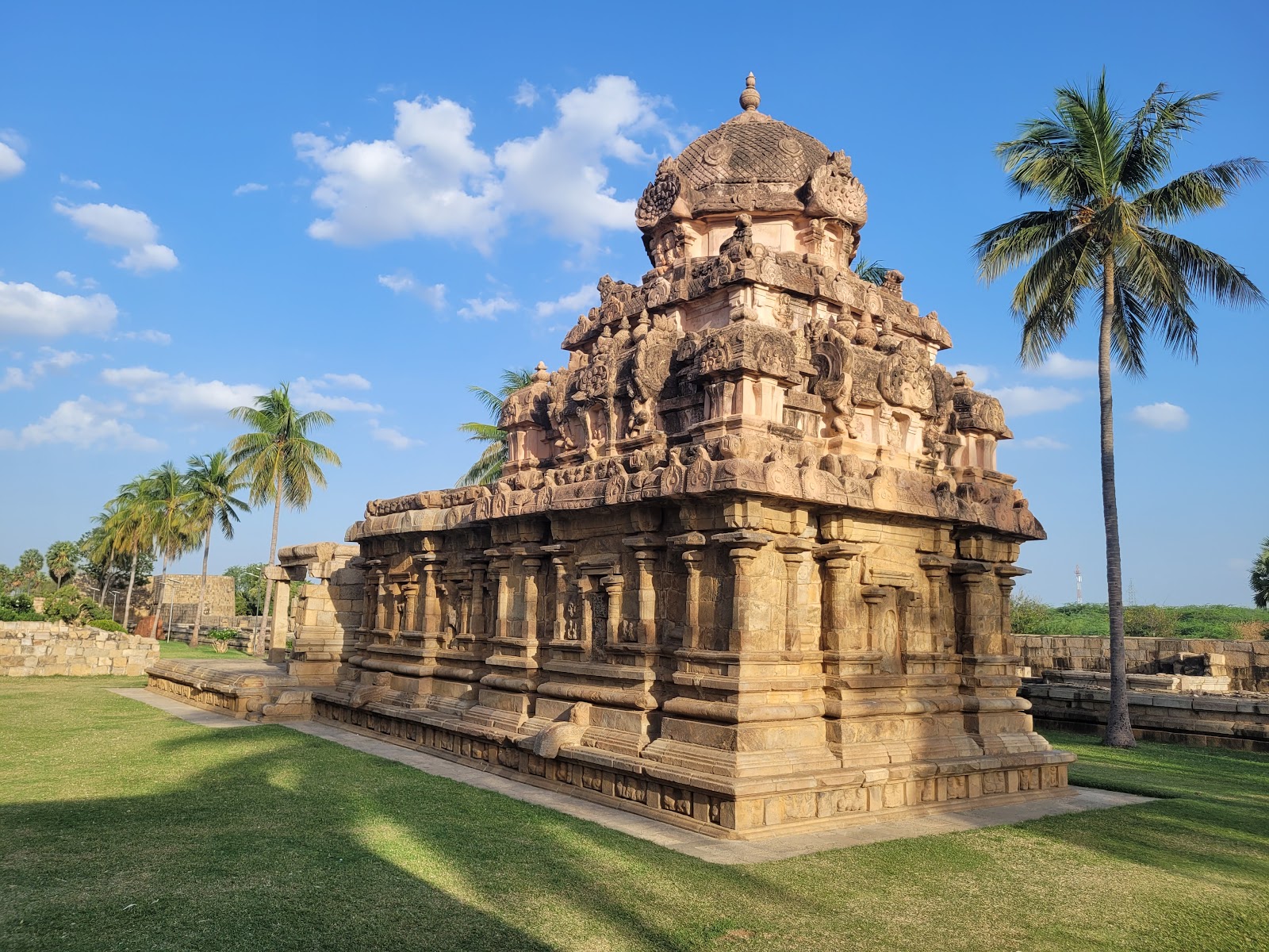 Brihadeeswarar Temple