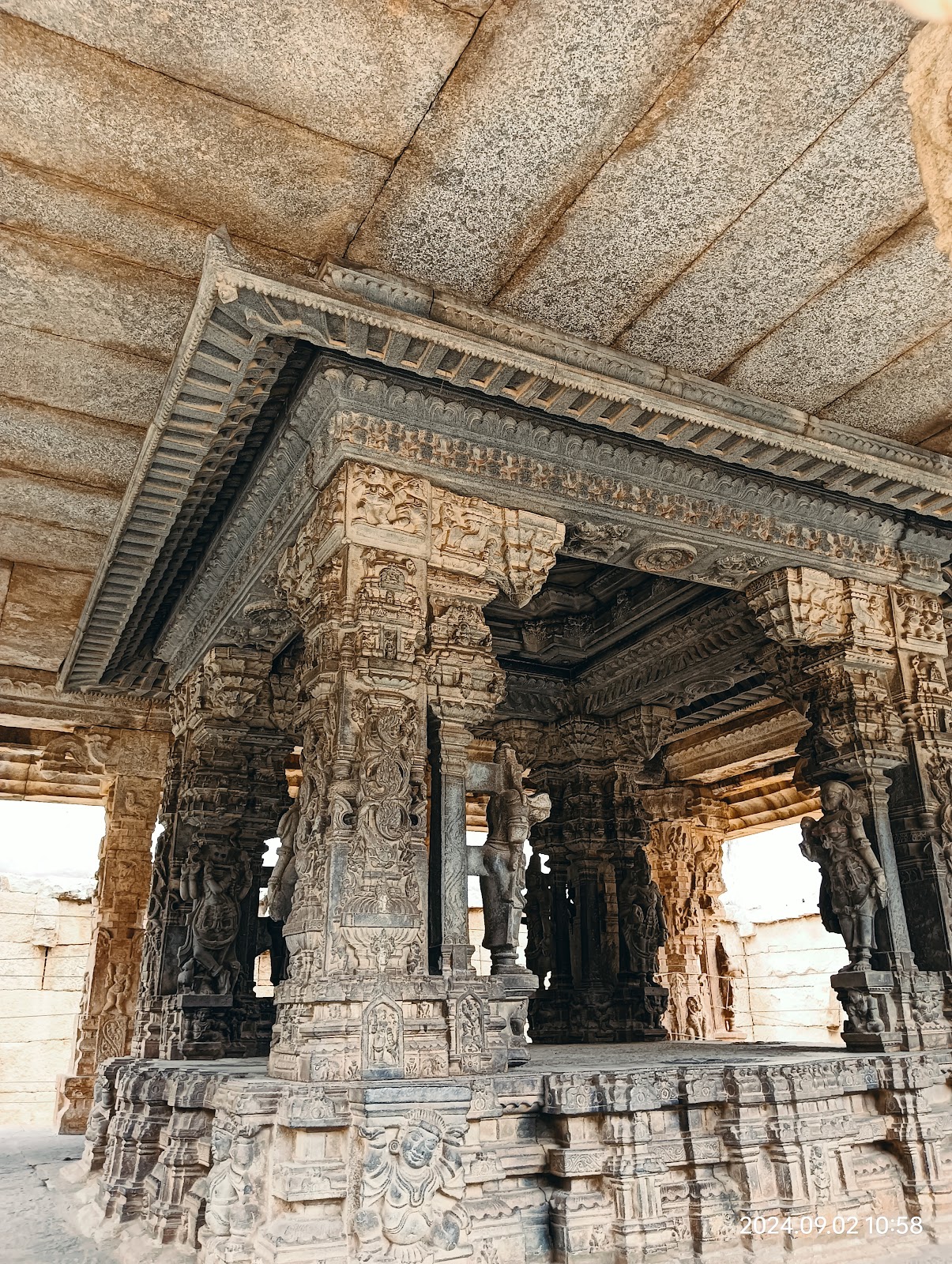 Sri Kashi Vishwanatha Temple