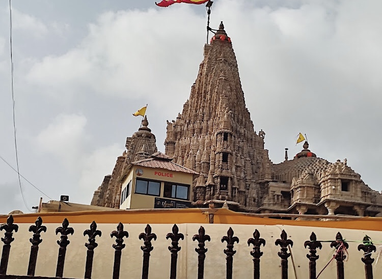 Dwarkadhish Temple Dwarka