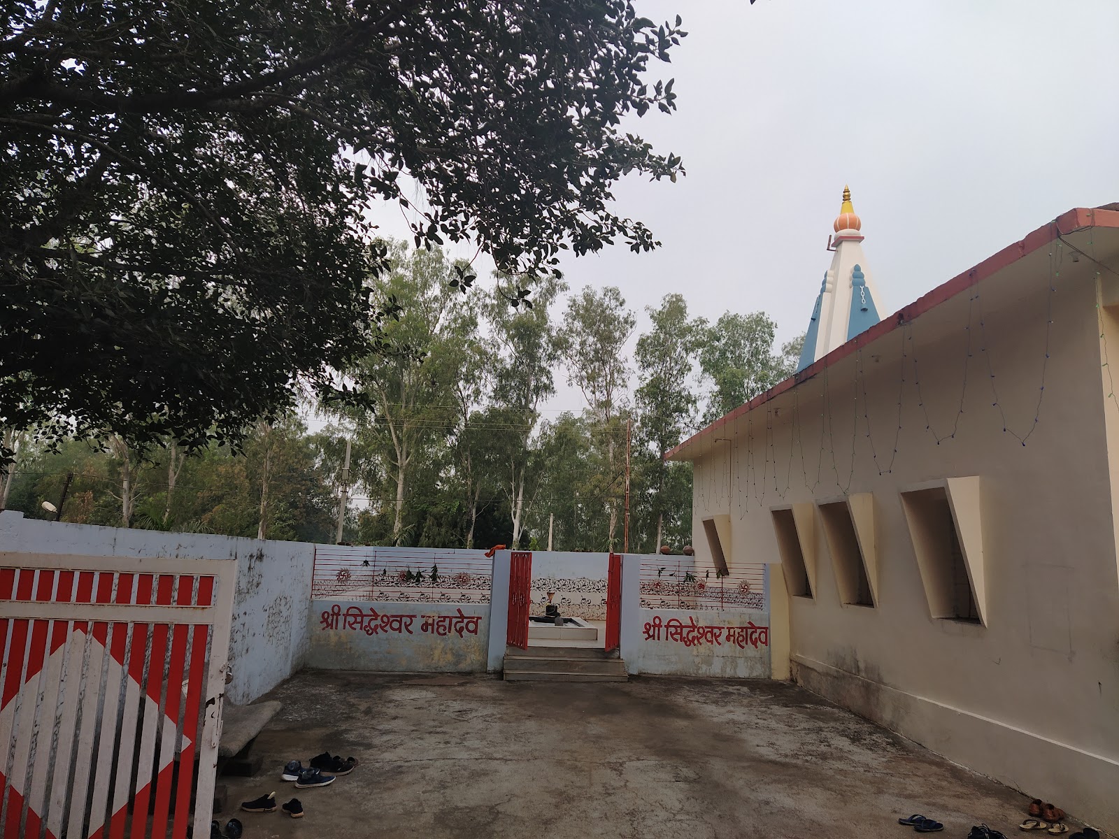 Gopipur Temple