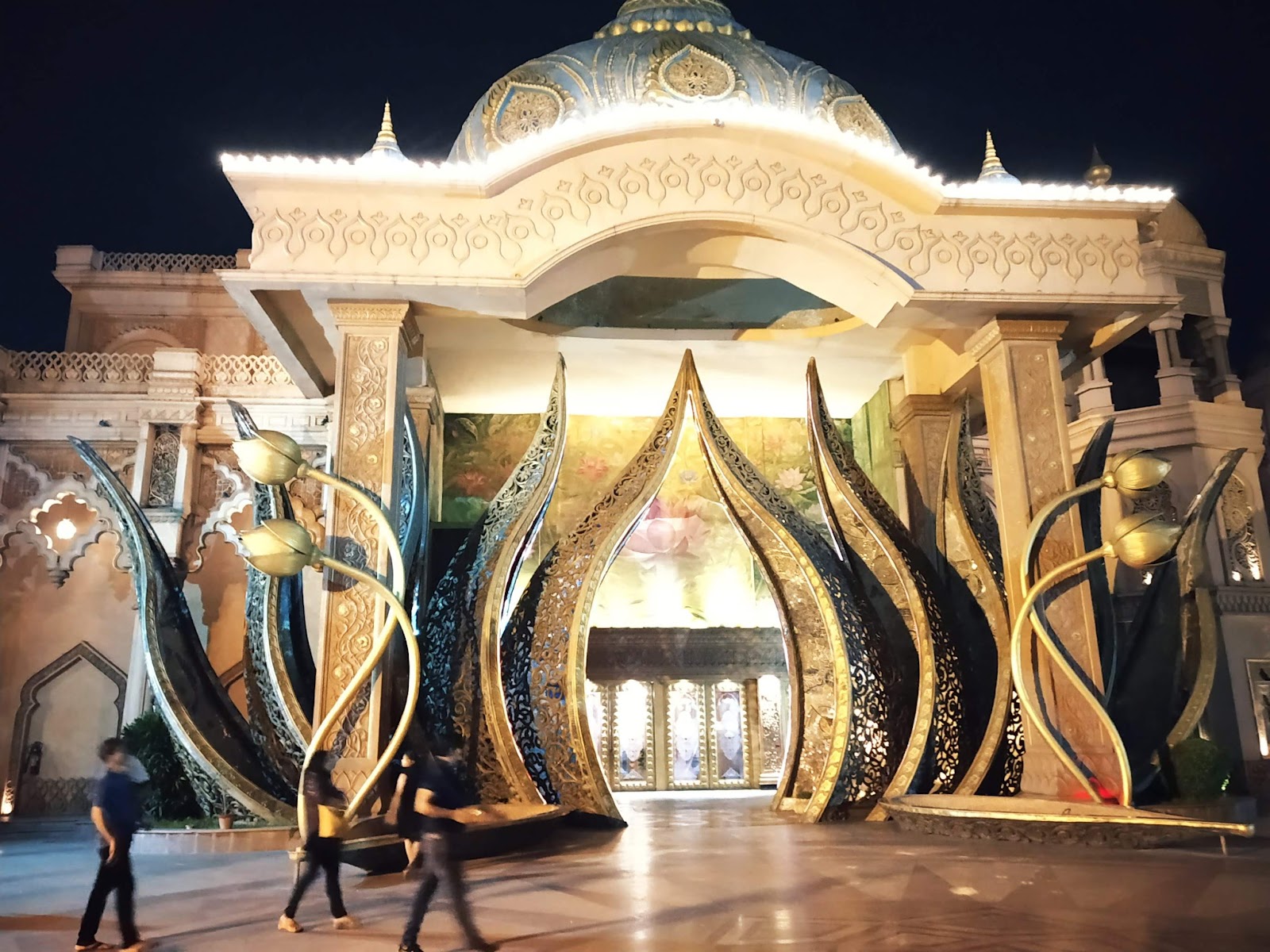 Gurgaon Travel Guide - Explore the Best of Haryana