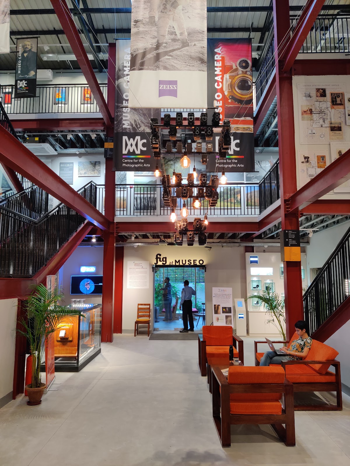 Vintage Camera Museum