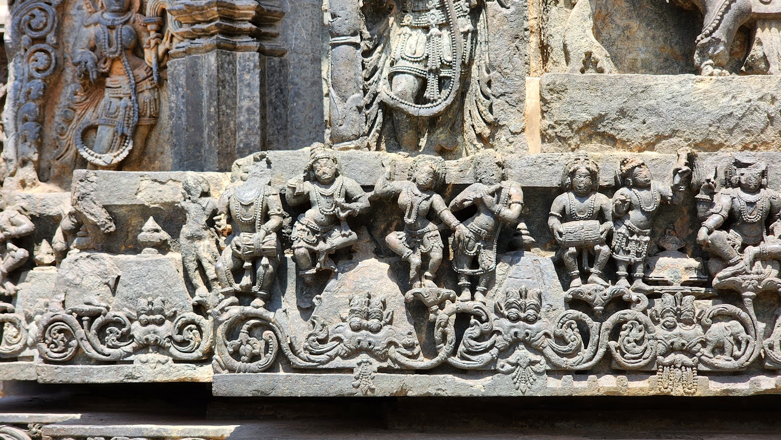 Kedareshwara Temple