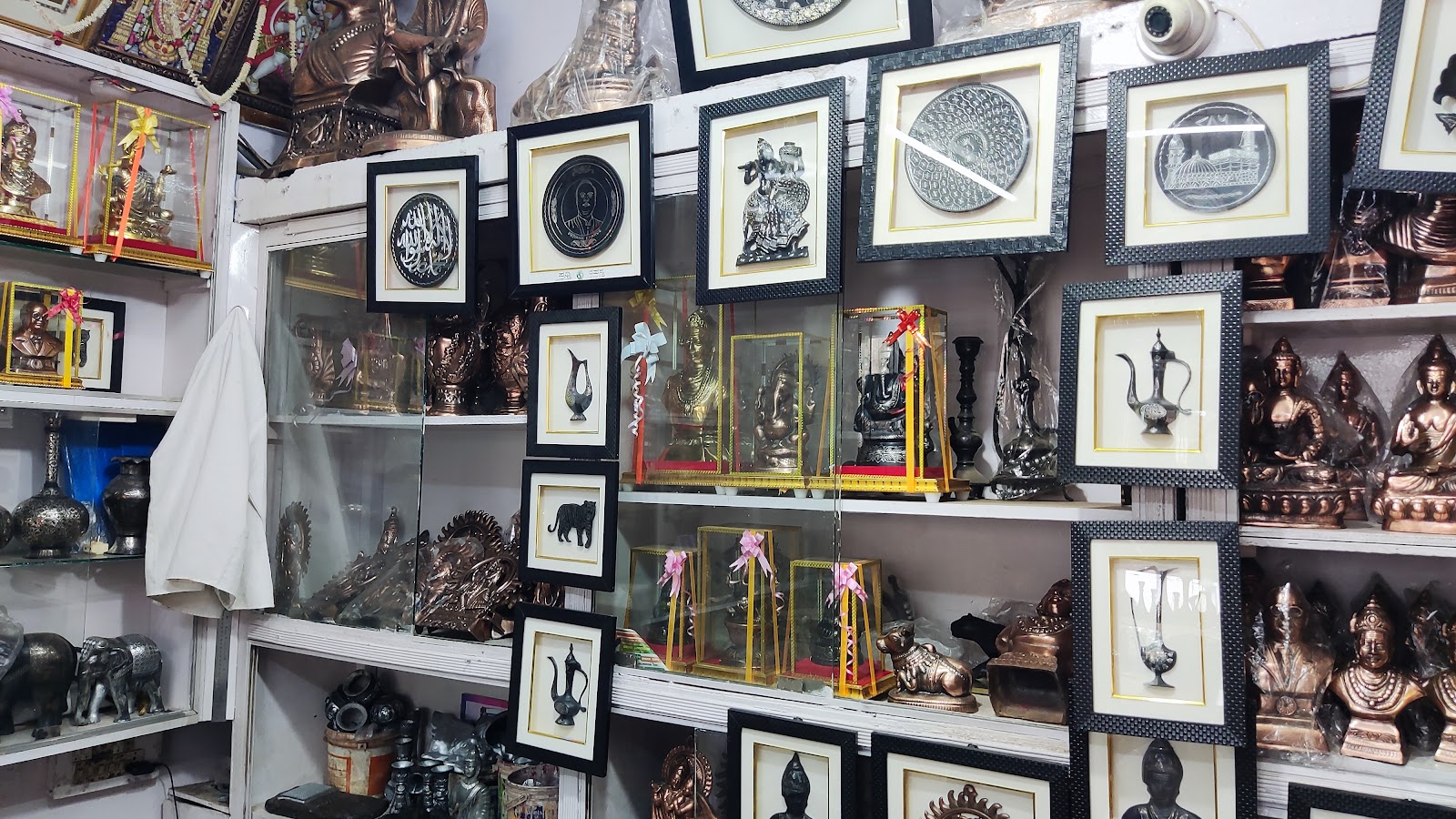 Local Handicraft Shops