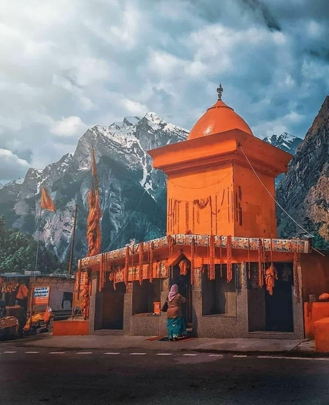 Hanuman Chatti Waterfall