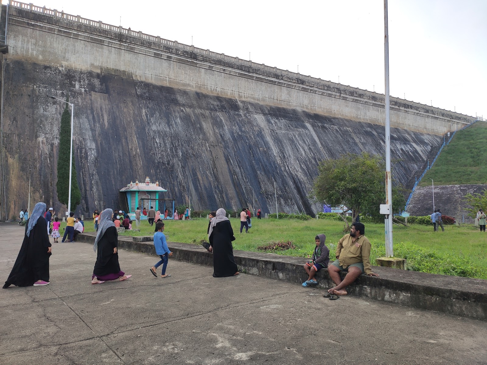 Gorur Dam