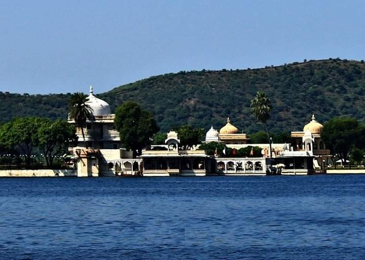 Jal Mandir Lake