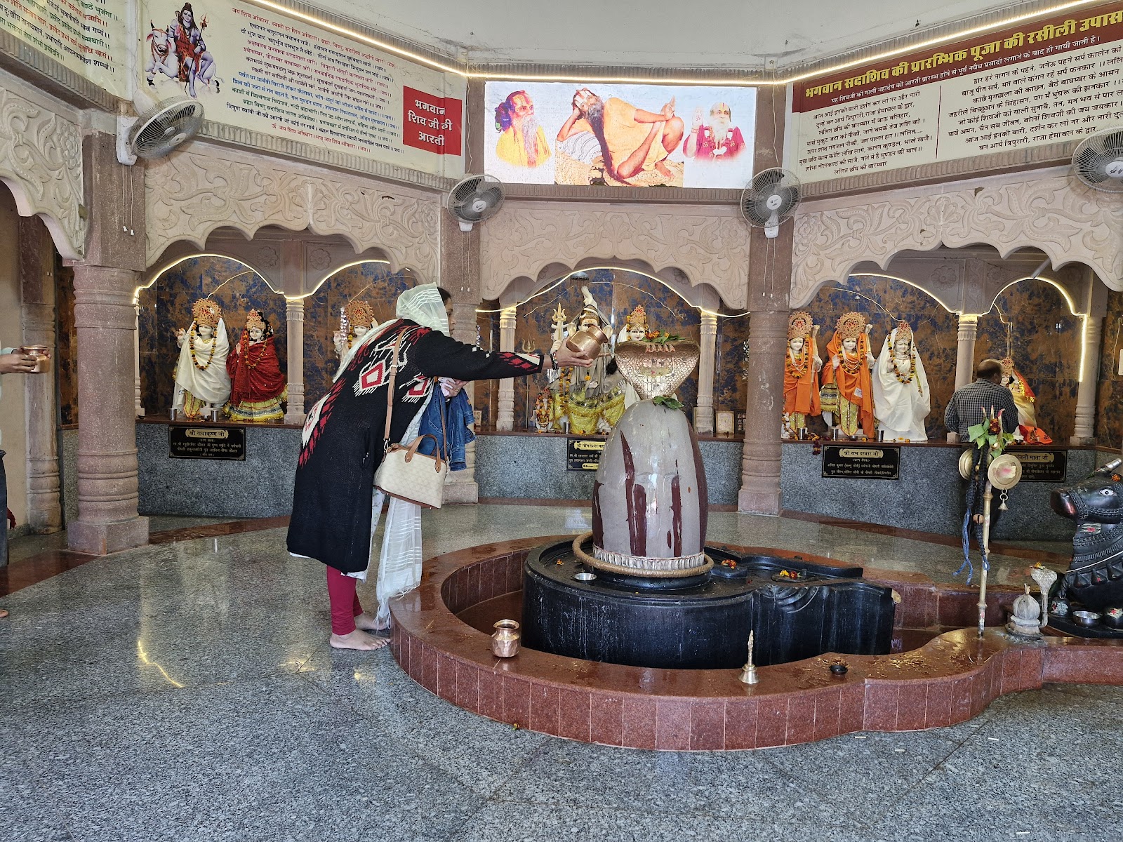 Nakkash Ki Devi Gomti Dham
