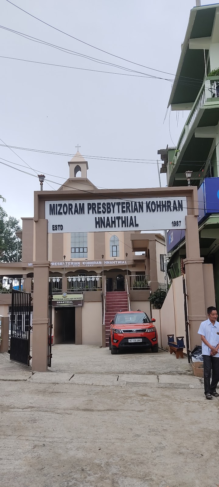 Hnahthial Church Complex