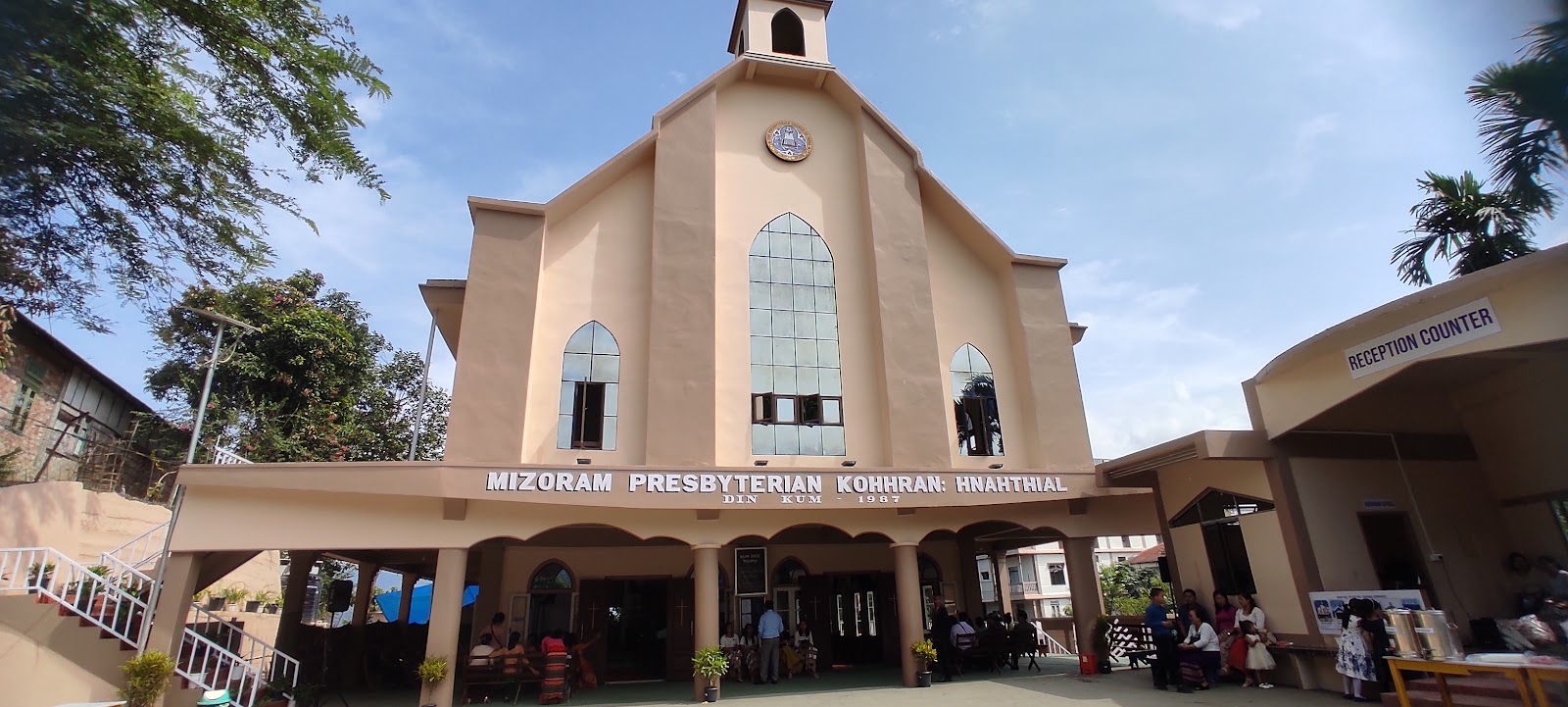 Hnahthial Church Complex