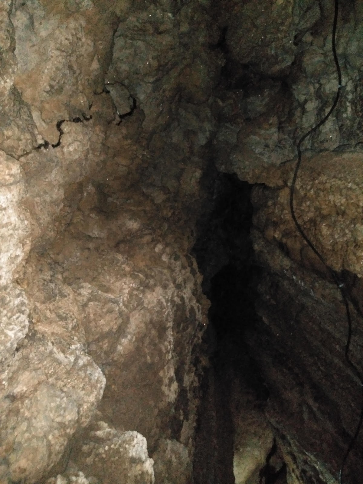 Mawsmai Cave