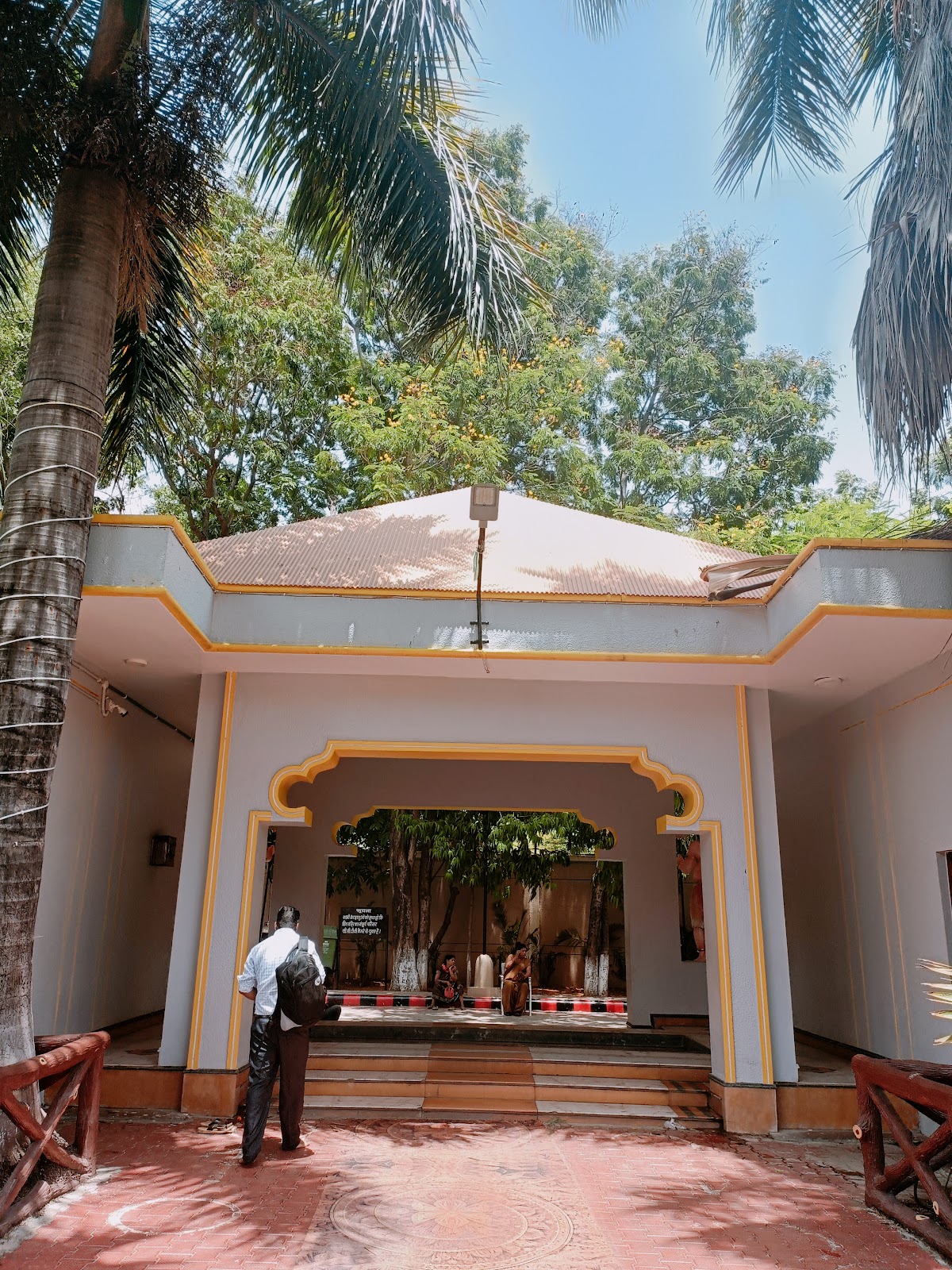 Kachnar City Shiva Temple