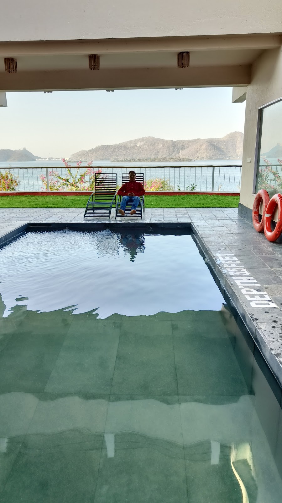 Jaisamand Island Palace