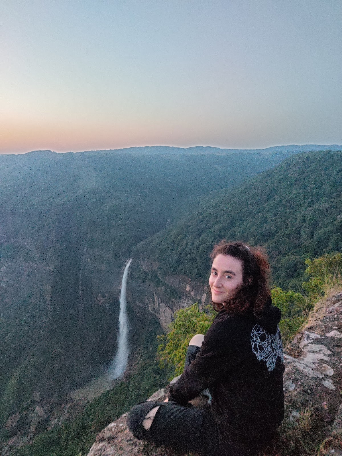 Nohkalikai Falls