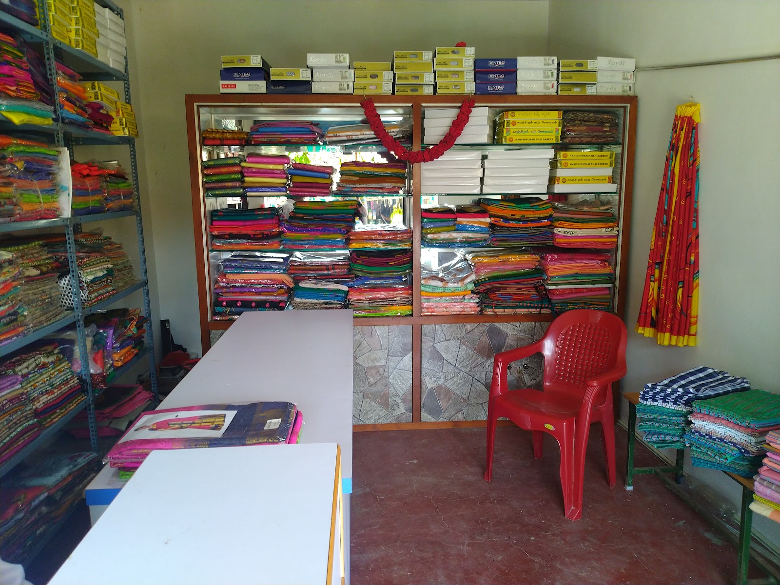Local Handloom Centres