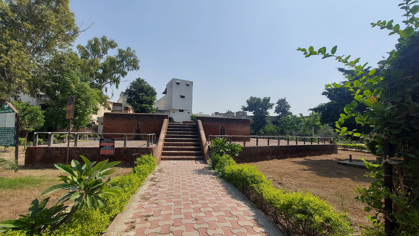 Tomb of Ibrahim Lodi