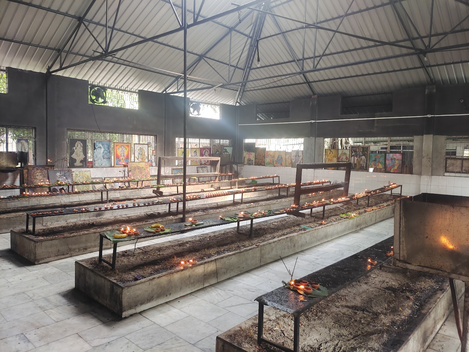 Dhekiakhowa Bornamghar