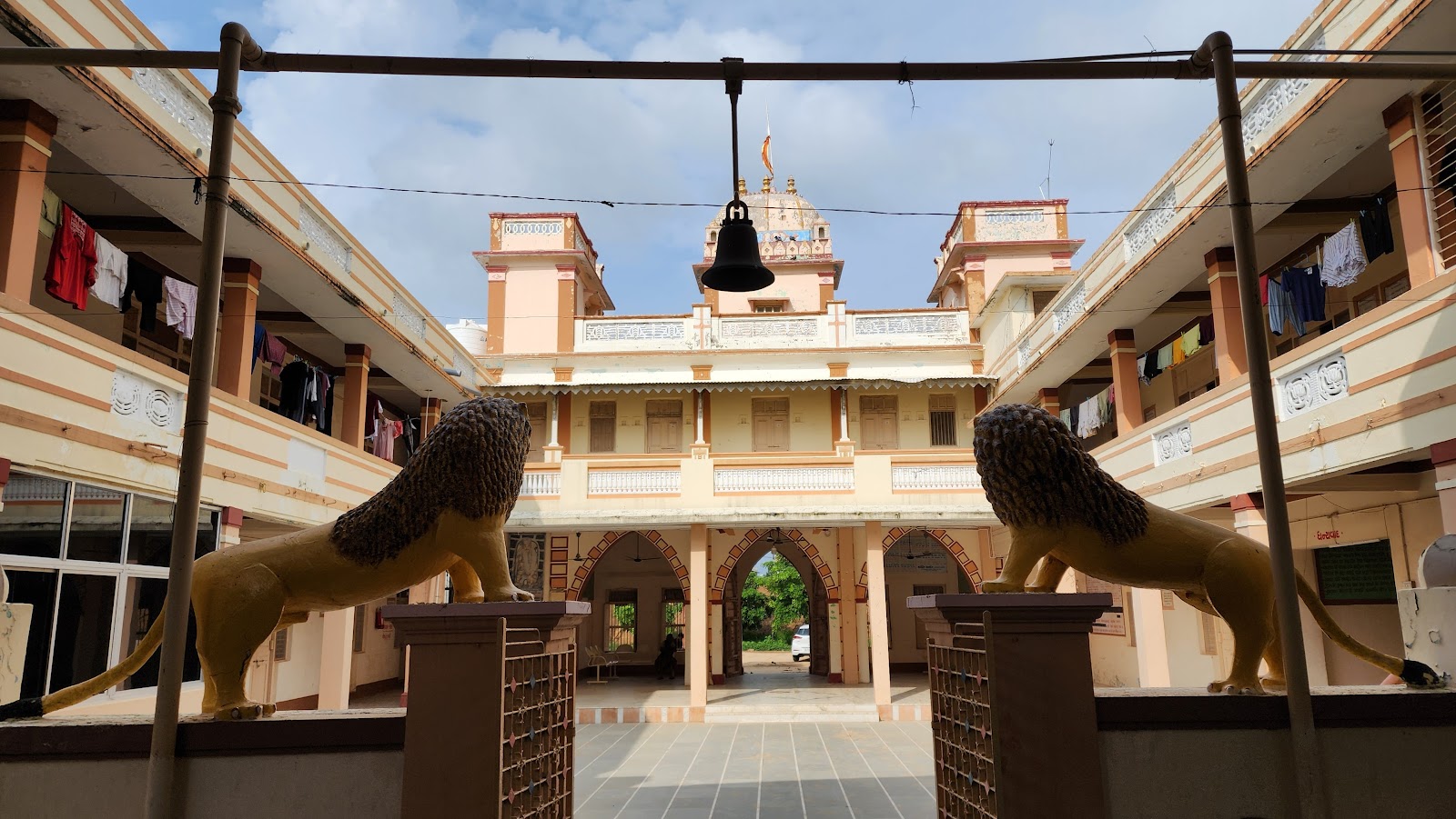 Bala Hanuman Mandir Kadi