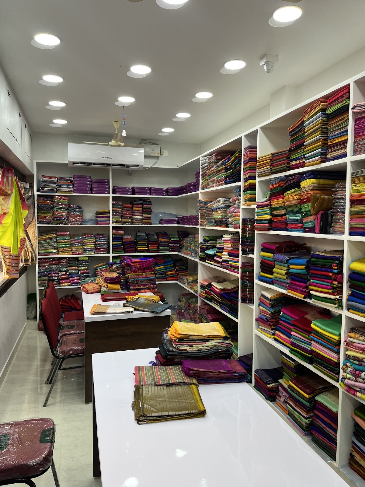 Local Handloom Center