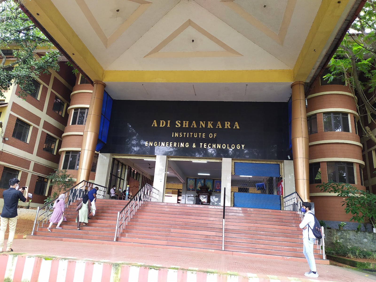 Adhisankara Institute Of Engineering Technology