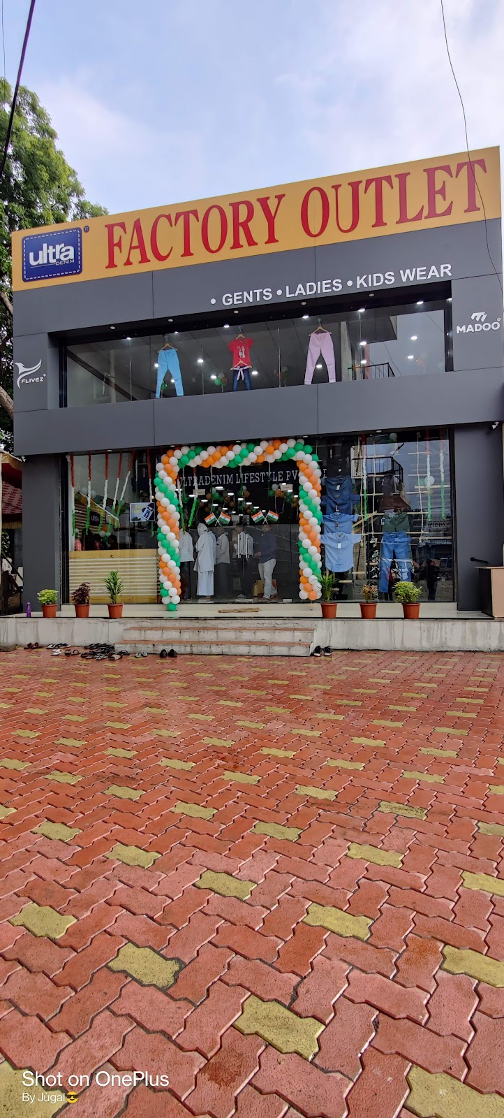 Local Textile Market Kamrej