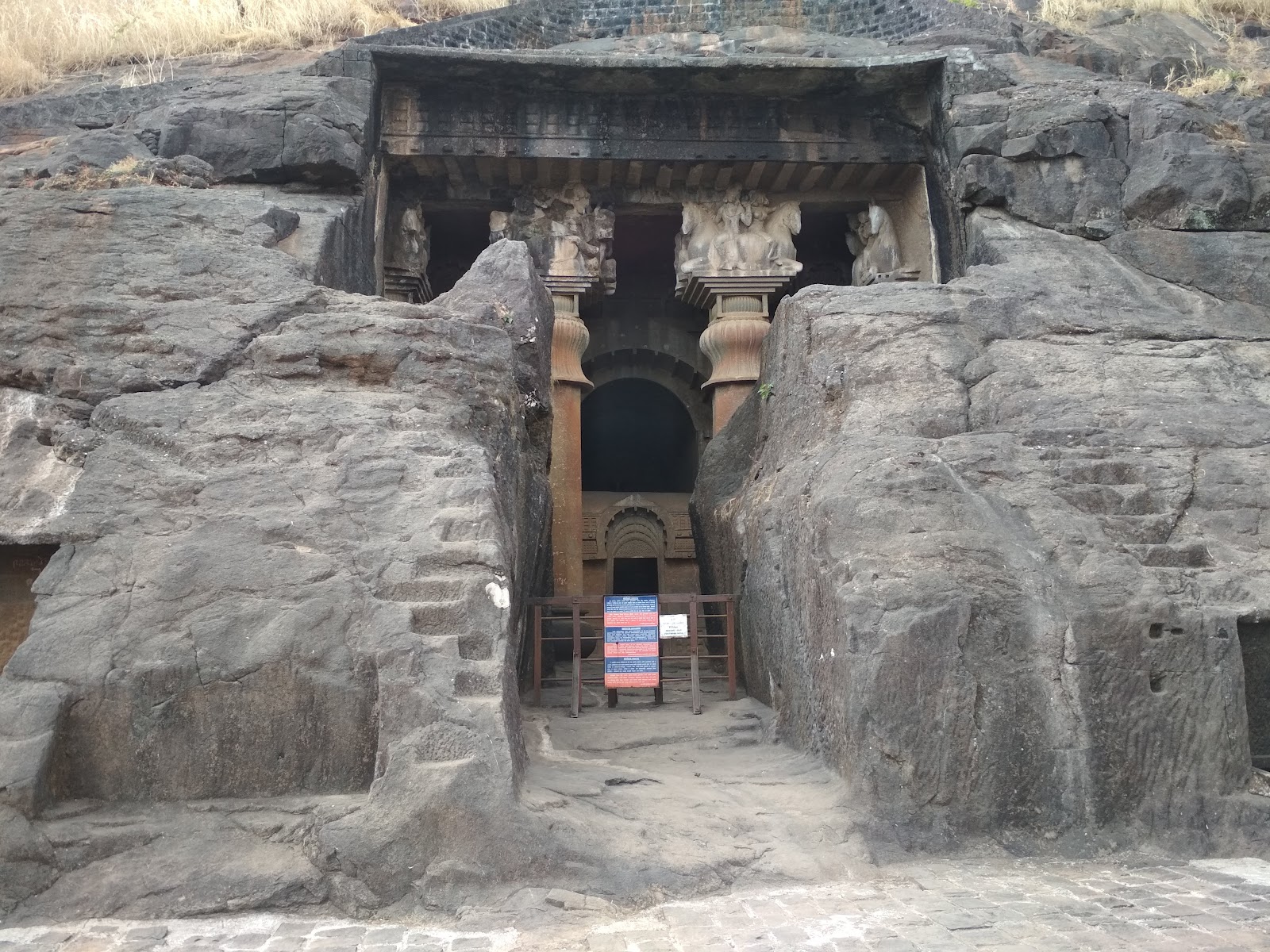 Bedse Caves