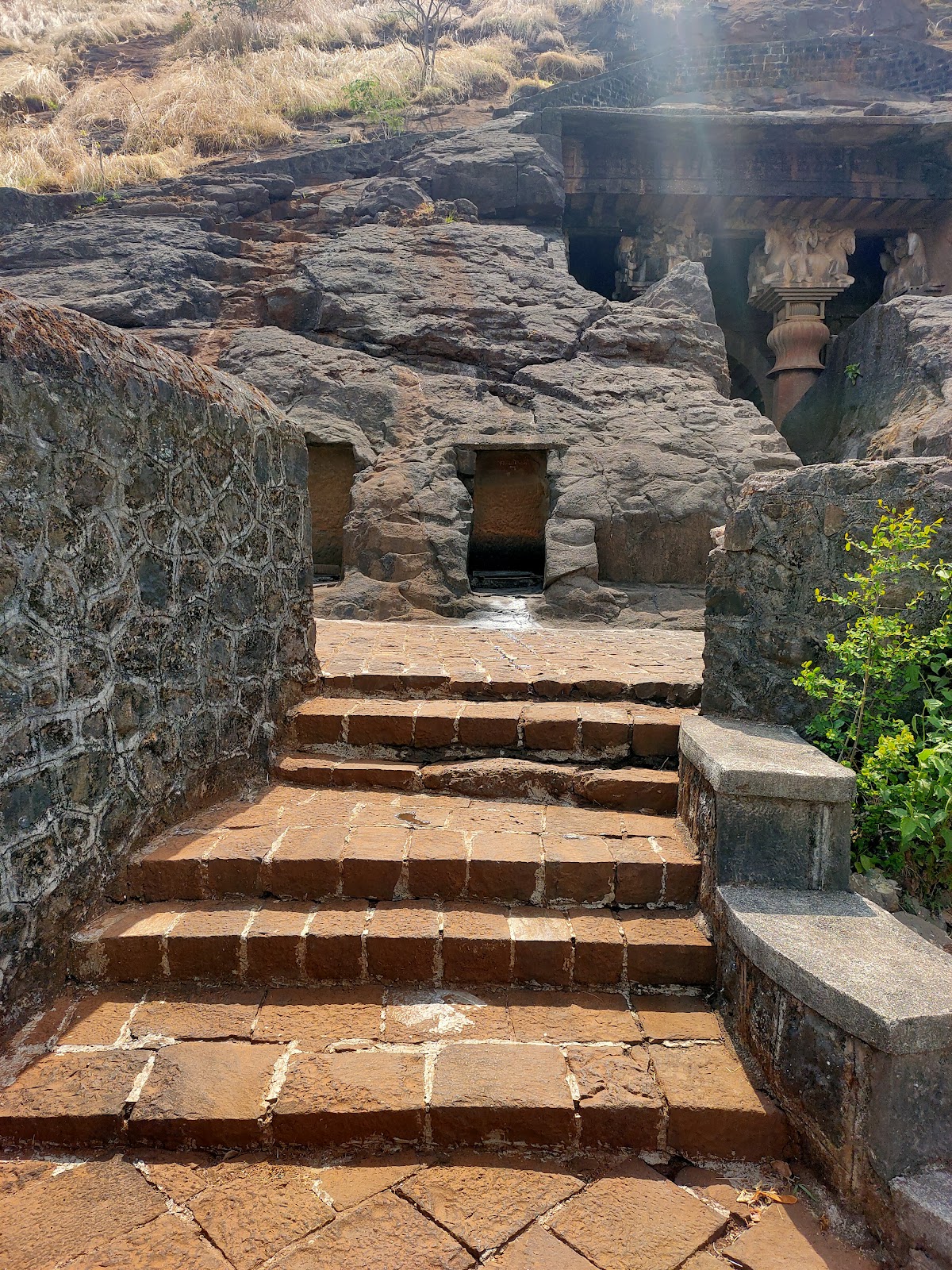 Bedse Caves