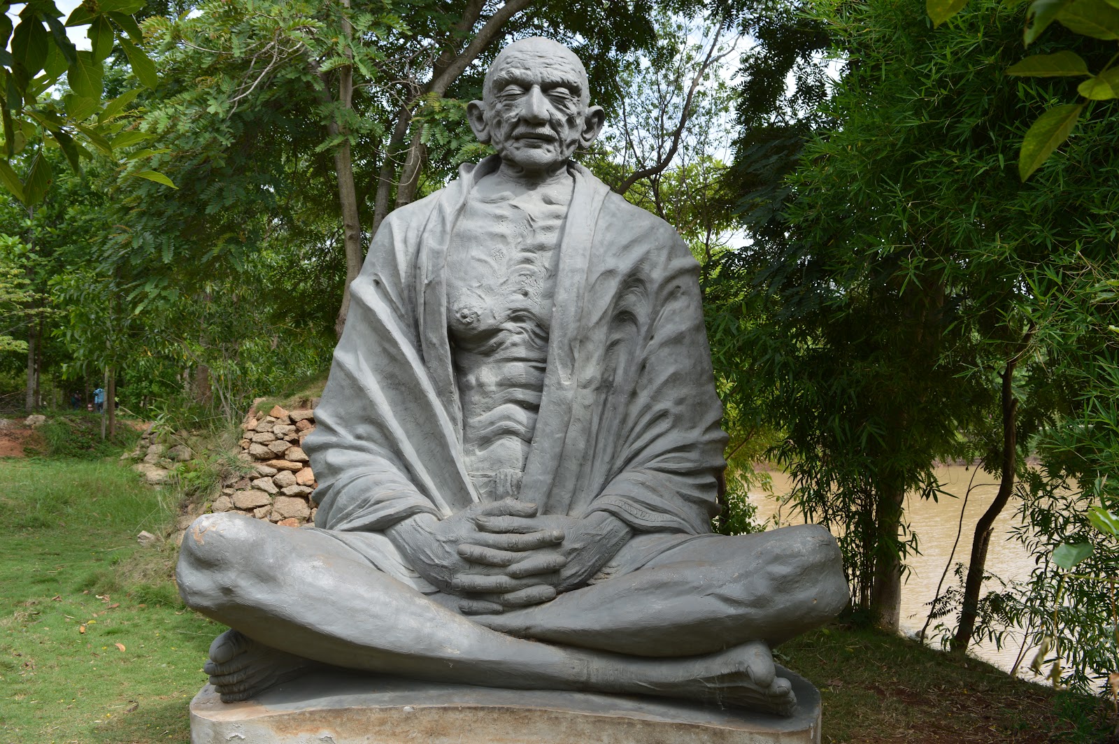 Pyramid Valley International