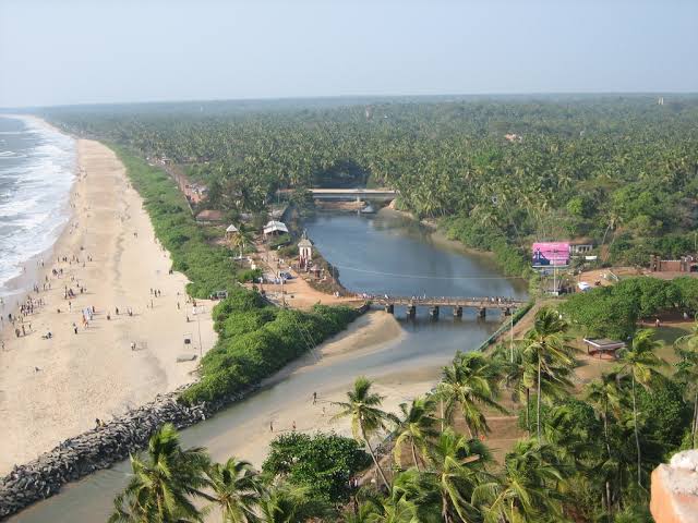Payyambalam Beach