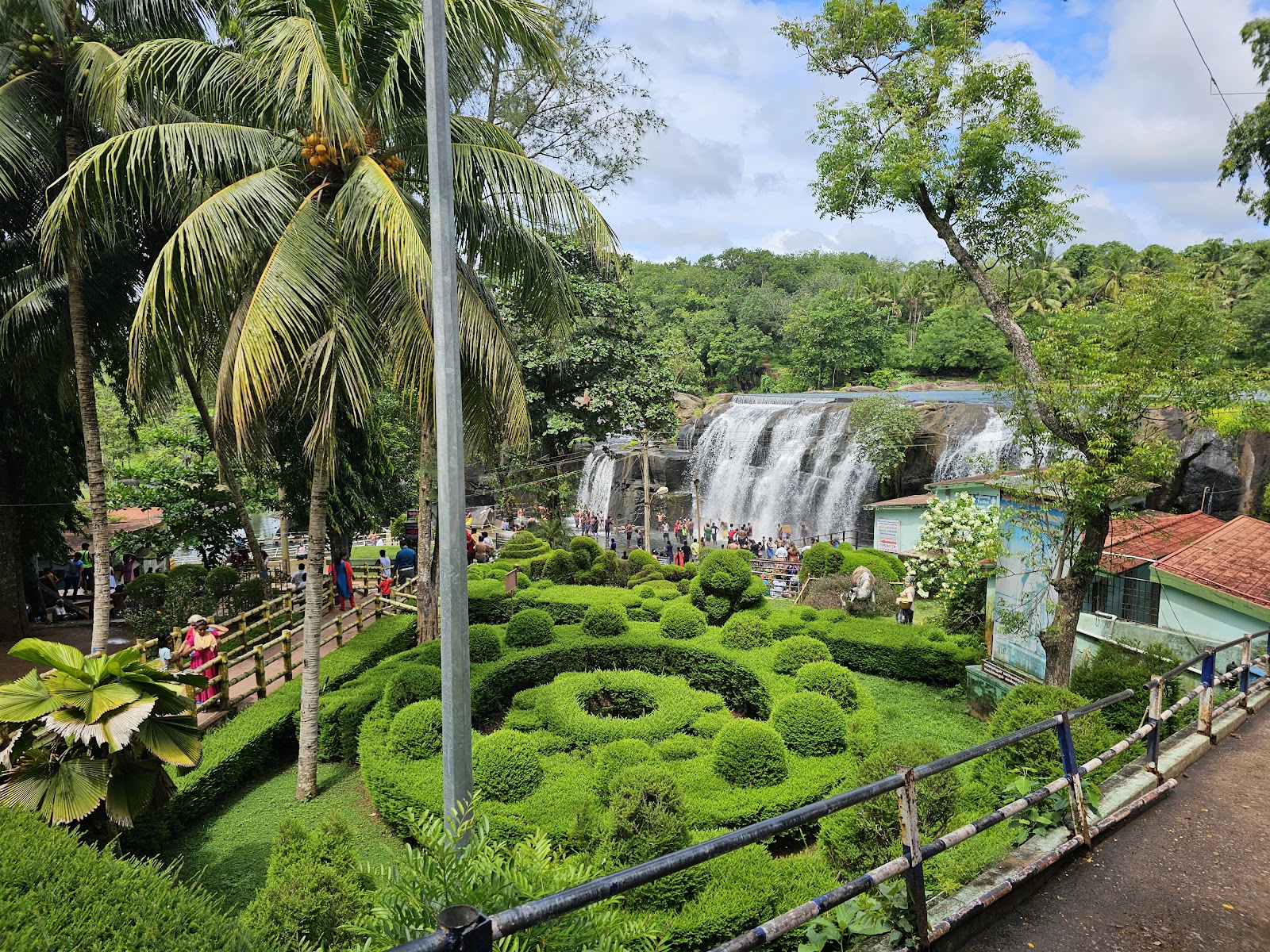 Thirparappu Waterfall