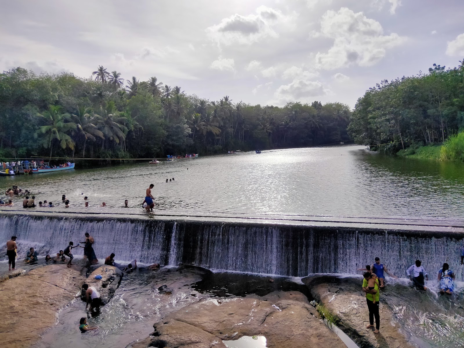 Thirparappu Waterfall