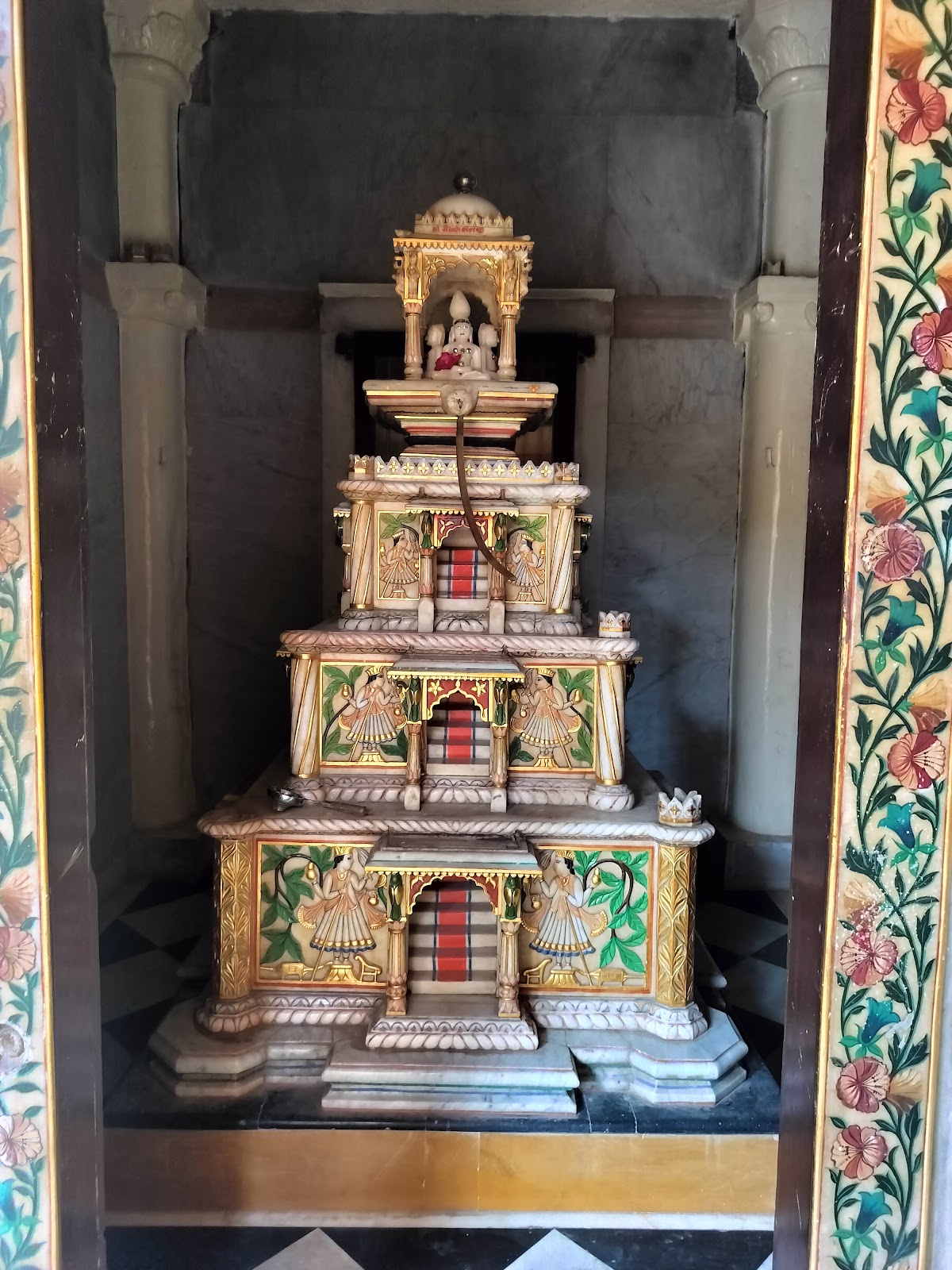 Historic Jain Derasar Kapadvanj