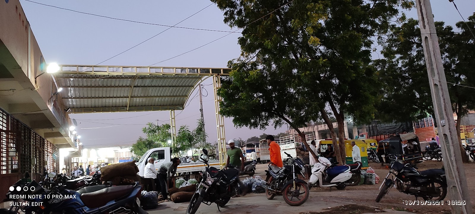 Kapadvanj Old Market