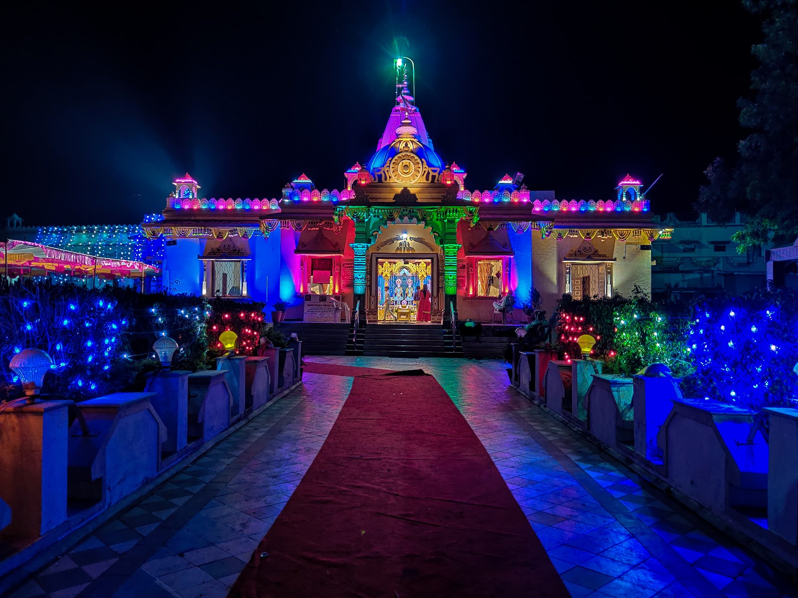 Shri Swaminarayan Temple Kapadvanj
