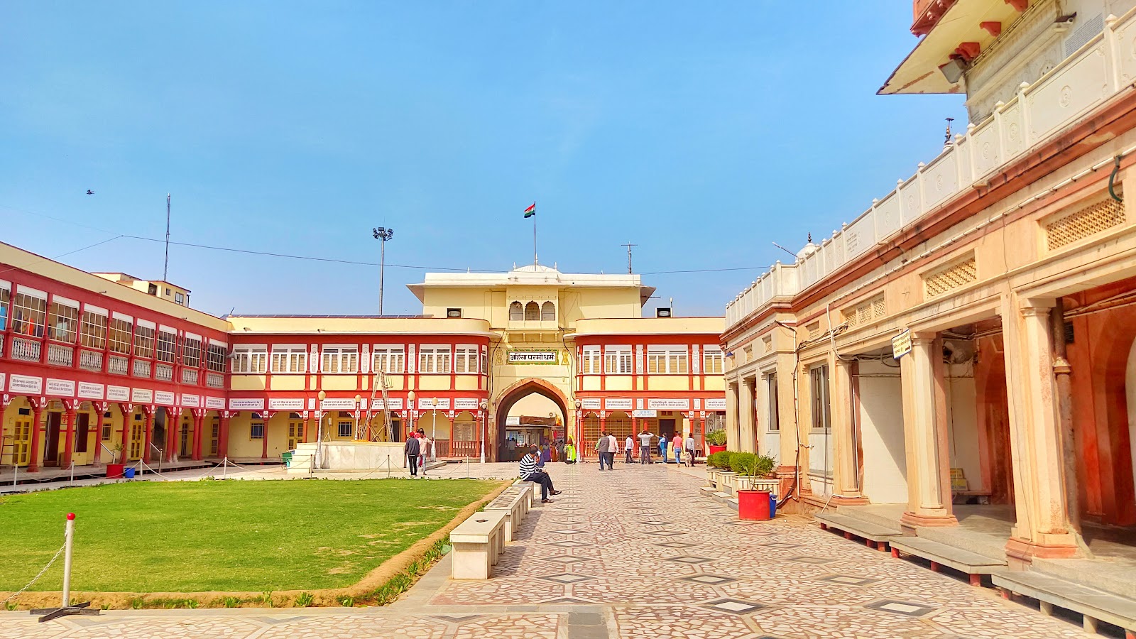 Shri Mahavirji Temple