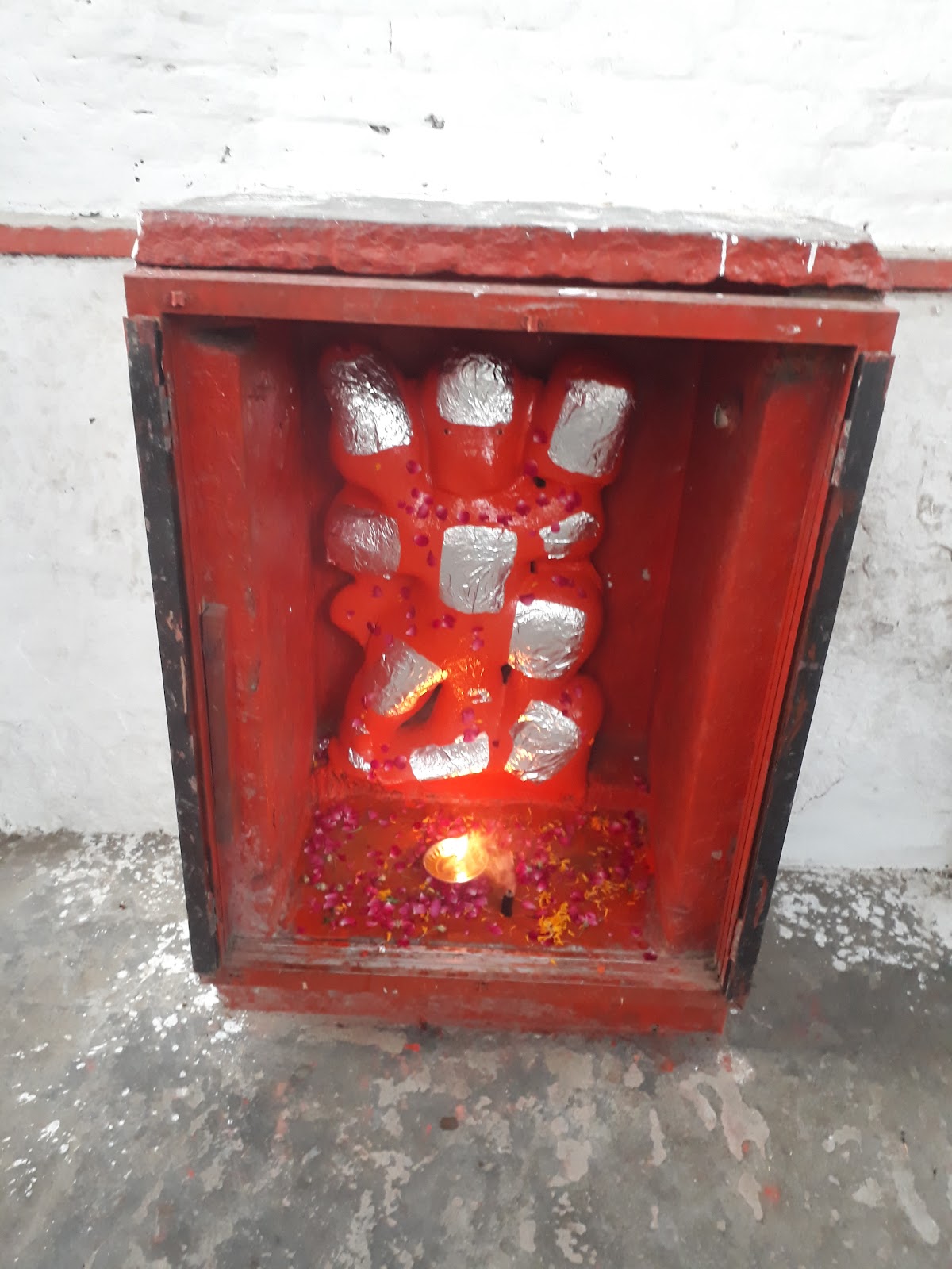Shiv Mandir Near Bus Stand