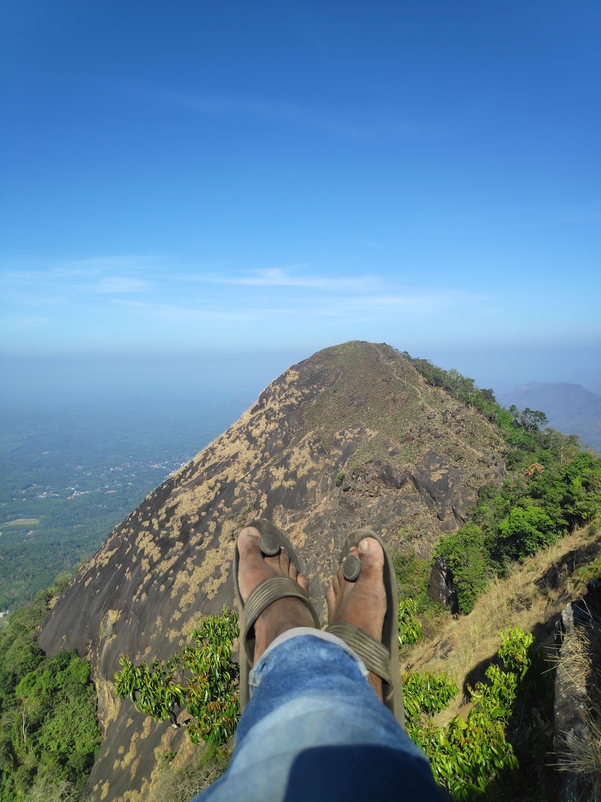 Kattadikkadavu View Point