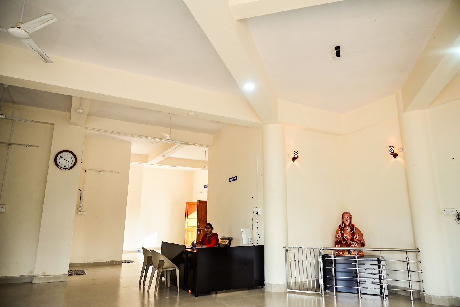 Town Library and Reading Room