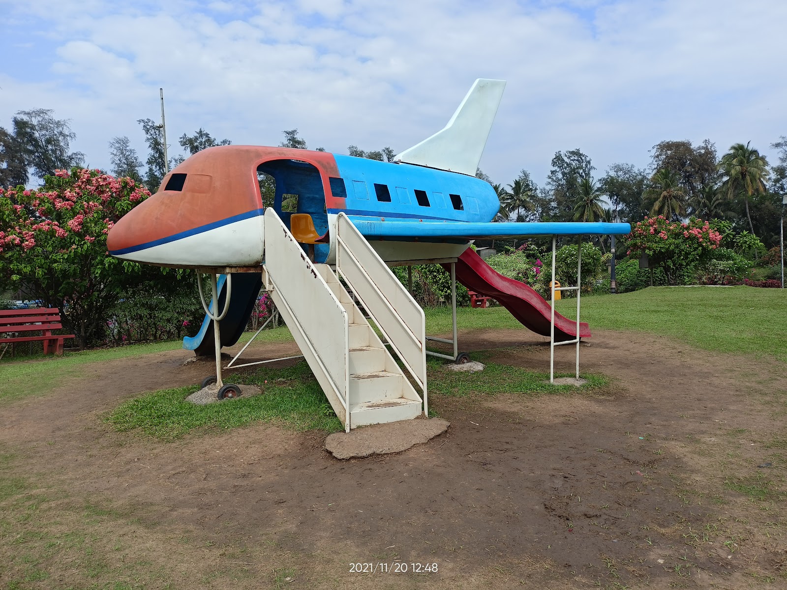Vanganga Lake Garden