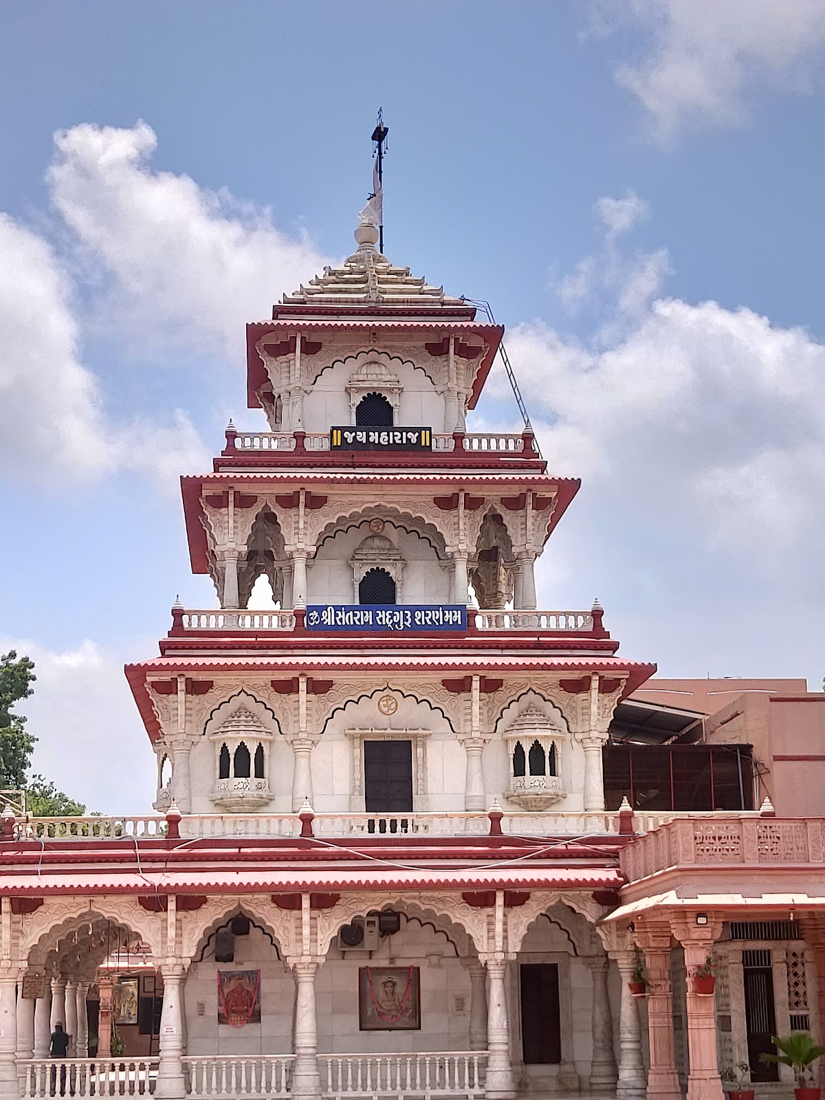 Santram Mandir Nadiad