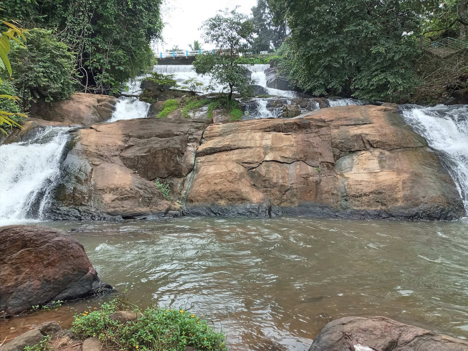 Aruvikkuzhi Waterfall