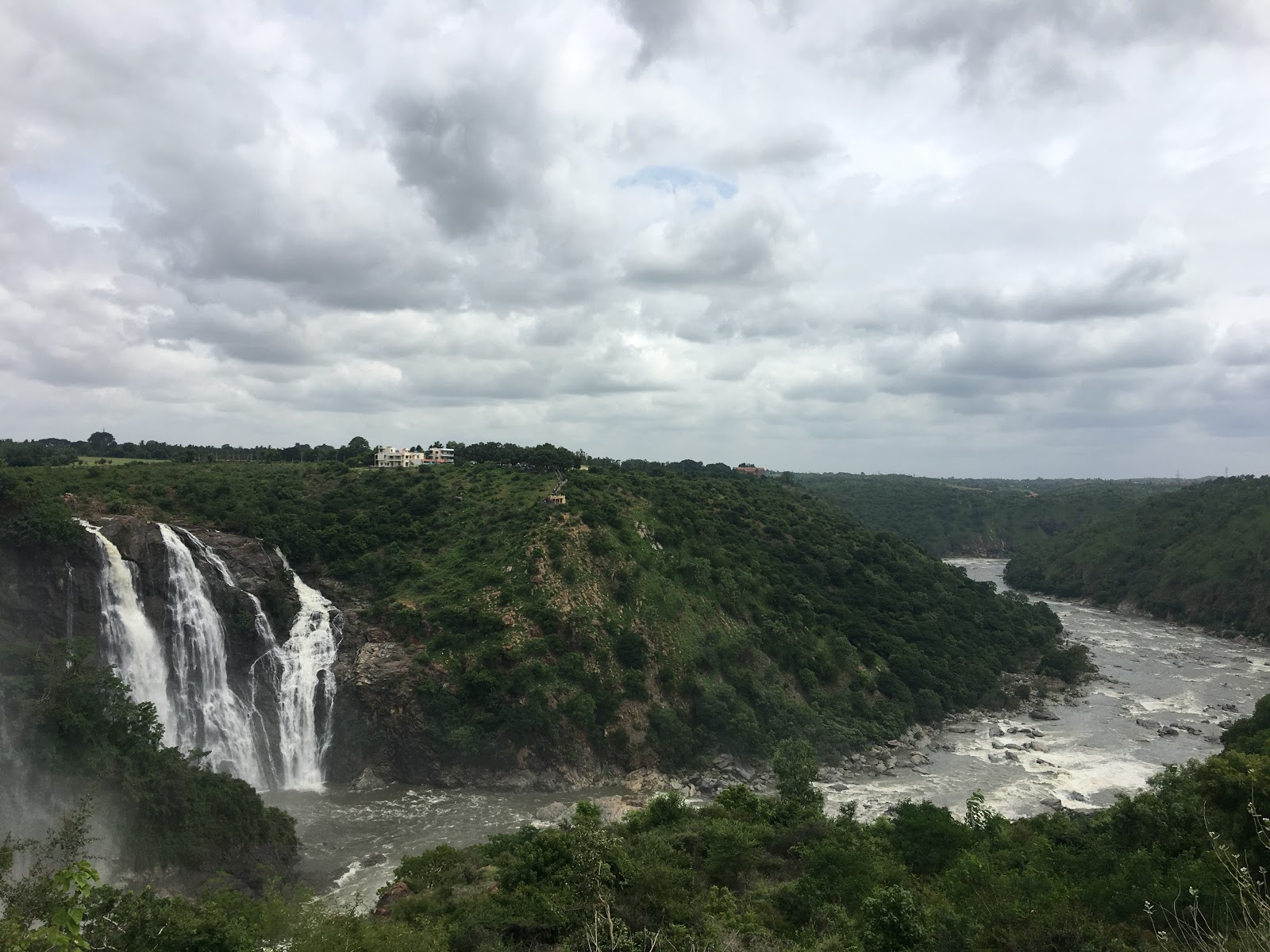 Shivanasamudra Falls