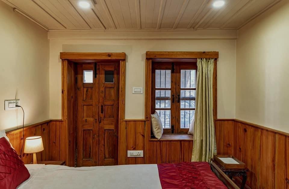 Apple Blossom Trails