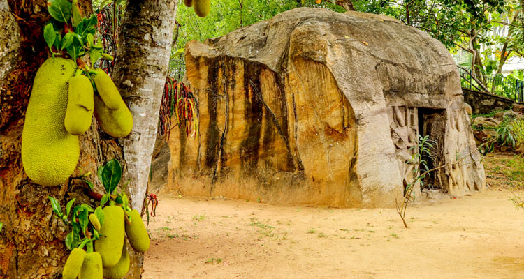 Vizhinjam Rock Cut Cave Temple