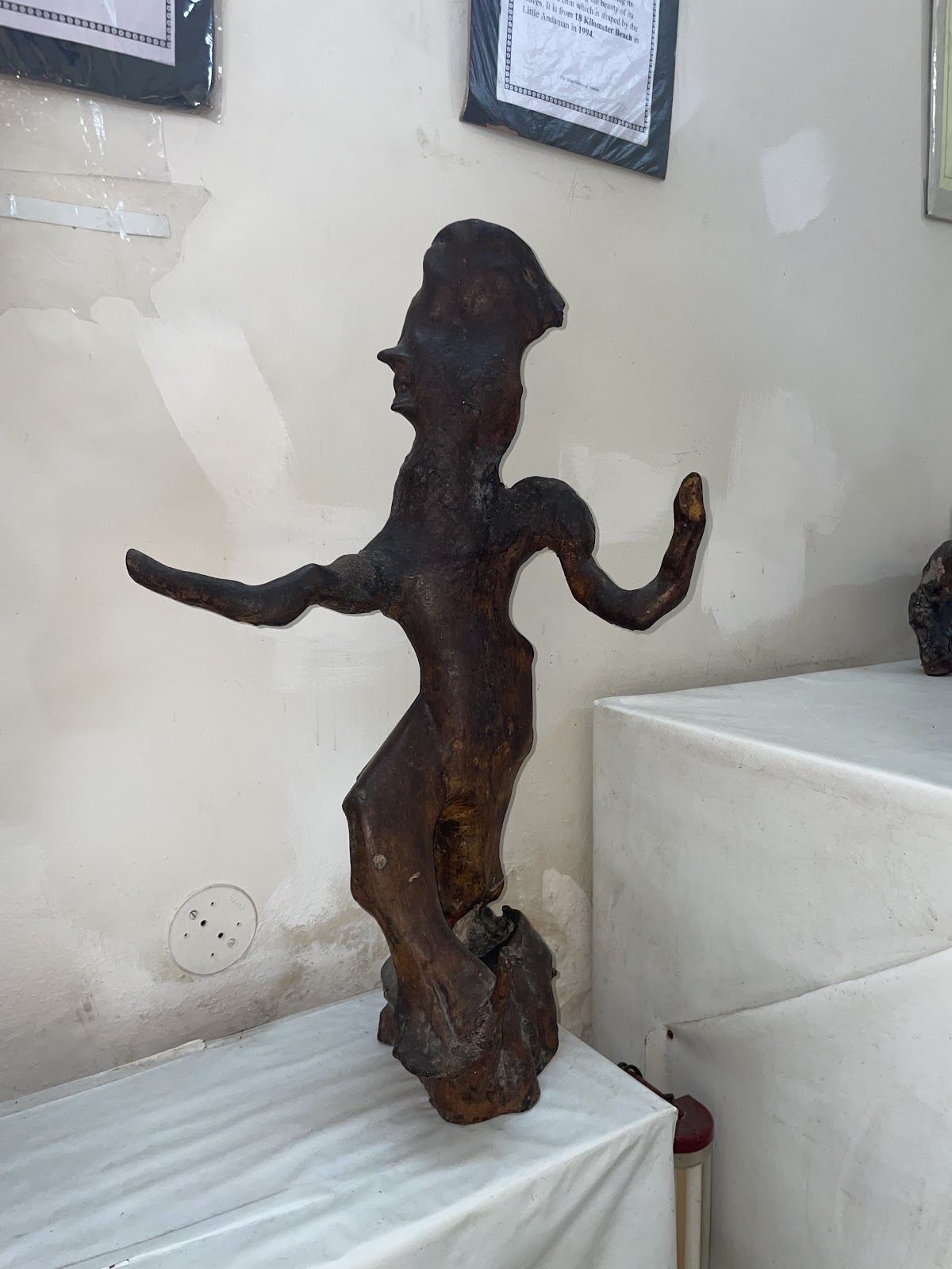 Bay Island Driftwood Museum